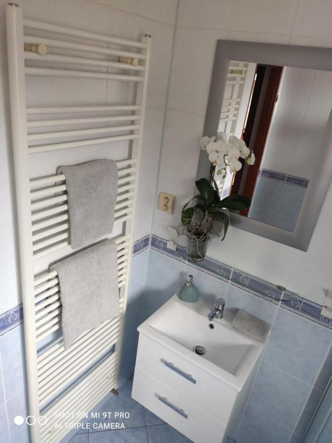 Margus Apartmany Ощадніца Екстер'єр фото