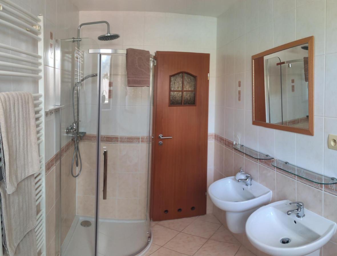 Margus Apartmany Ощадніца Екстер'єр фото